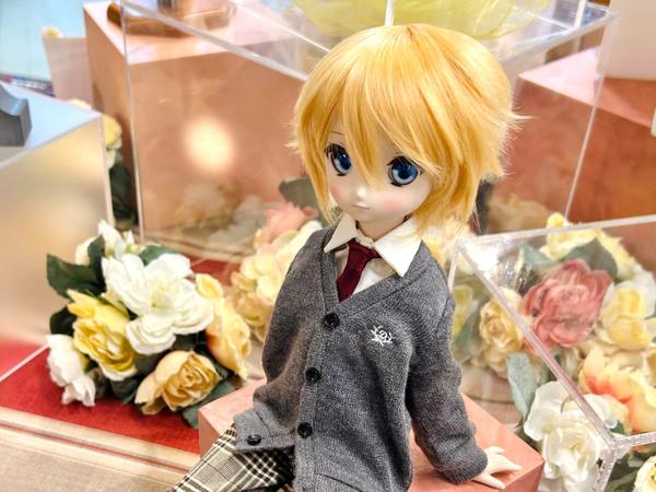 お家での撮影にも大活躍！教室机セットのご紹介♪ | ドールポイント