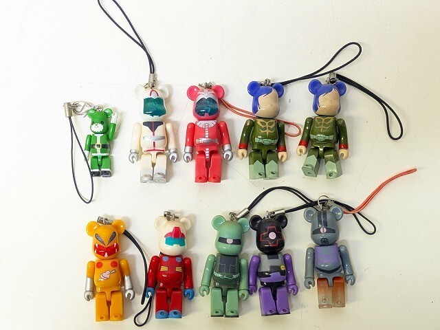 Yahoo!オークション -「ペプシ ガンダム ベアブリック」の落札相場