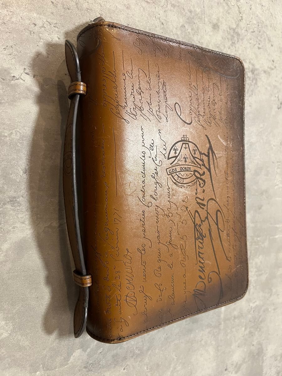 Berluti ベルルッティ イタウバワイド スクリットレザー 長財布 バッグ