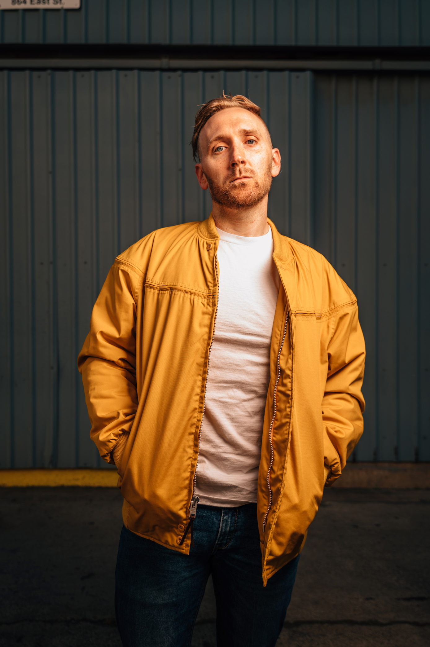 マスタード ダービー ジャケット、2023 年 4 月 22 日土曜日発売