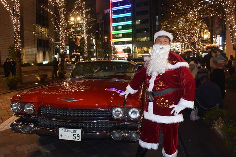 クリスマス、丸の内で笑顔届ける