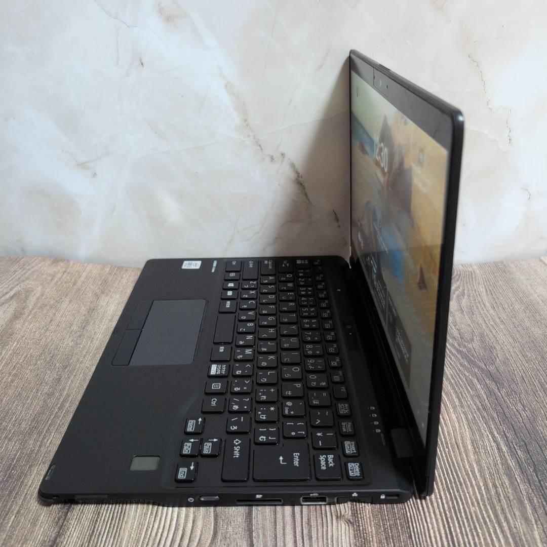 富士通 LIFEBOOK 2in1 第10世代 タッチペン付属 ノートパソコン