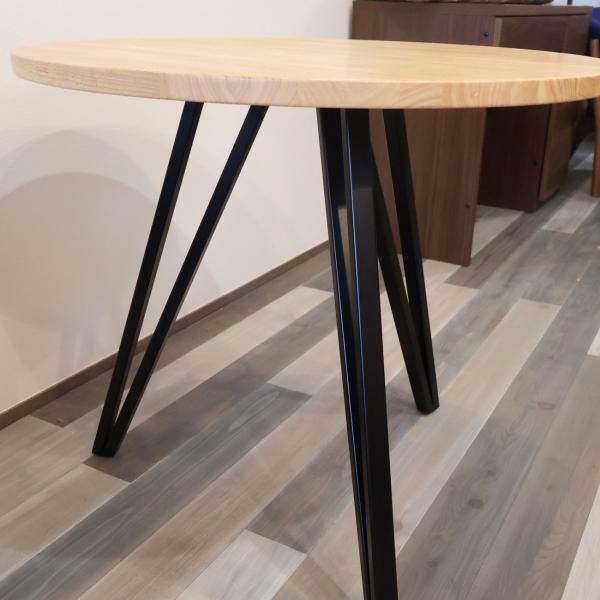 KANADEMONO ラウンドテーブル 天然木 モダン 家具 E074