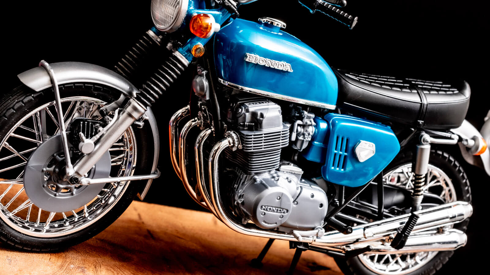 アオシマの最新超精密バイクプラモ、CB750 FOURを組み切って正直