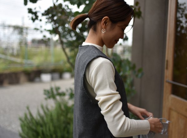 洗えるハイネックニット – OURHOME