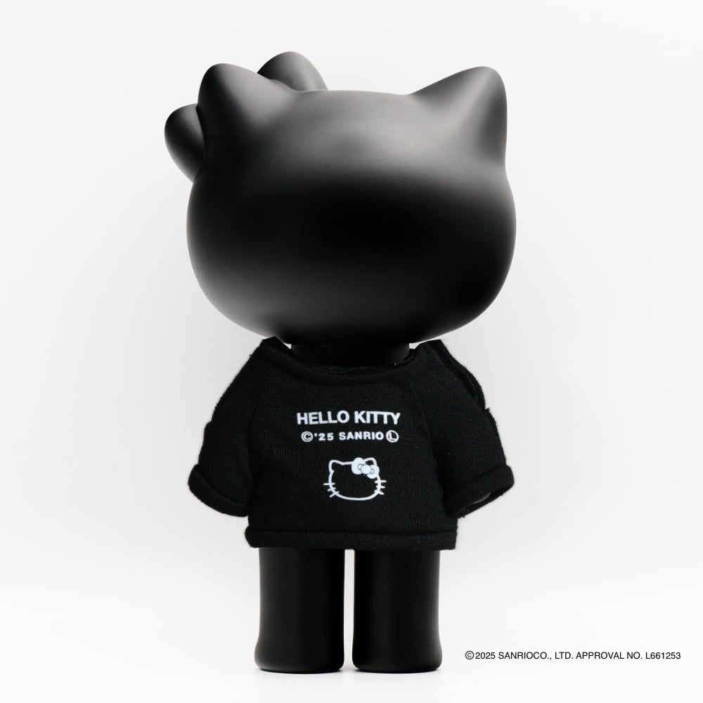 世界先行発売！バーニーズ ニューヨークにハローキティらしい可愛さと