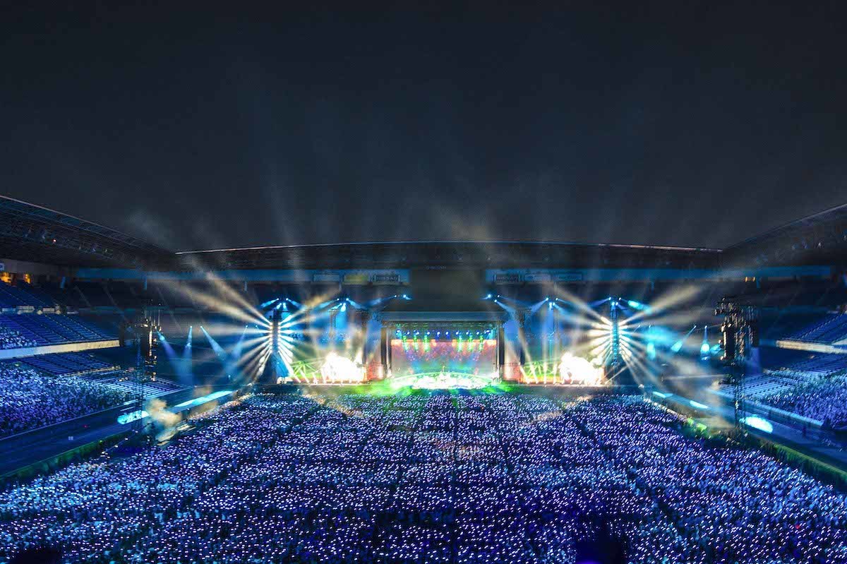 UVERworld、日産スタジアム2DAYS公演の模様を10月＆11月にWOWOWで独占