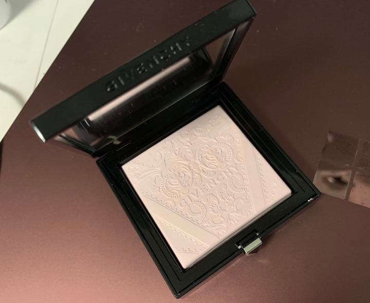 限定！GIVENCHY ジバンシイ タン・クチュール・シマー・パウダー