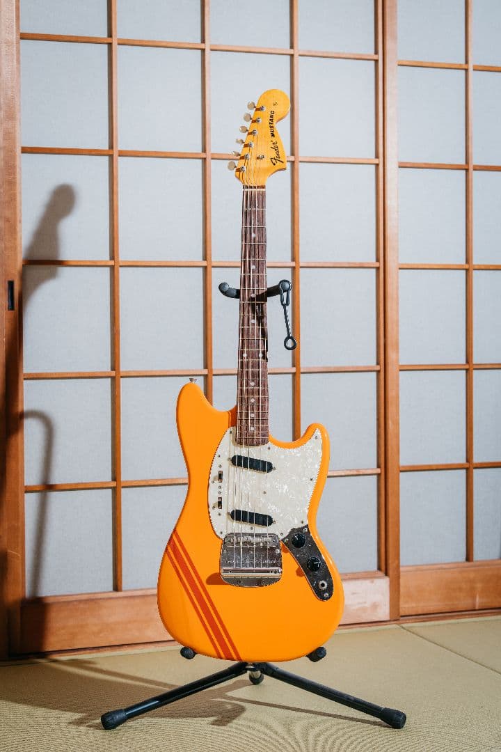 オレンジ色 ソリッドボディ エレキギター