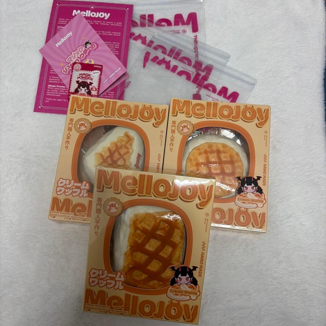 o*a様 MelloJoy クリームワッフル 3個セット 入荷情報✓ ワッフル三角✖️3個 ワッフル四角✖️2個 四角は本当は3個