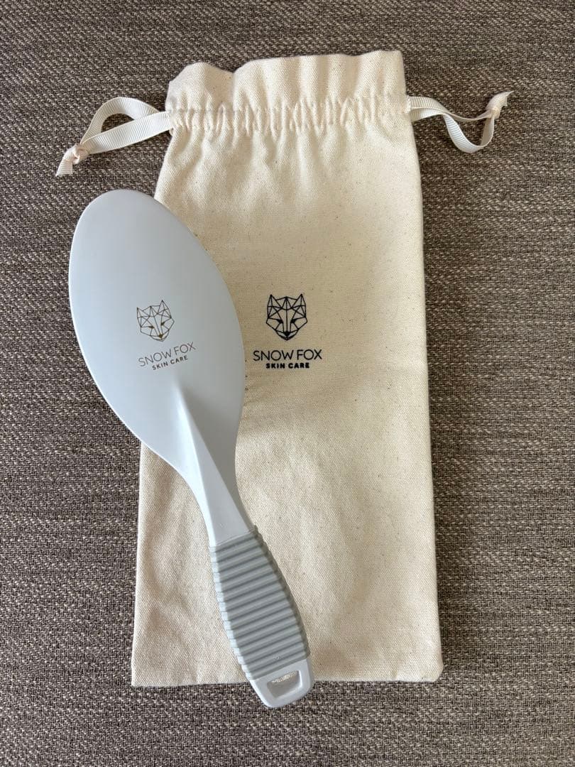  FOX ヘアブラシ 収納袋付き プレミアム FOX カッサ ヘアブラシ - 【公式サイト】SNOW FOX SKINCARE