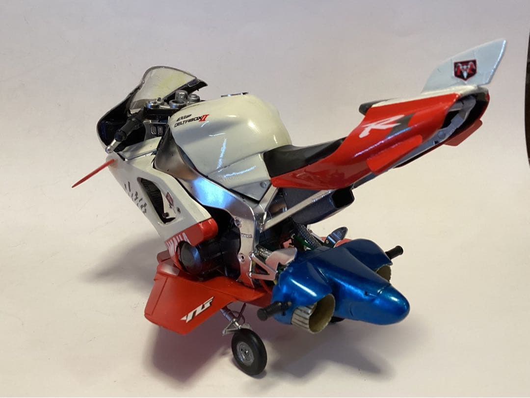 タミヤ1/12YZF-R1 30MS 仮面ライダーサイクロン