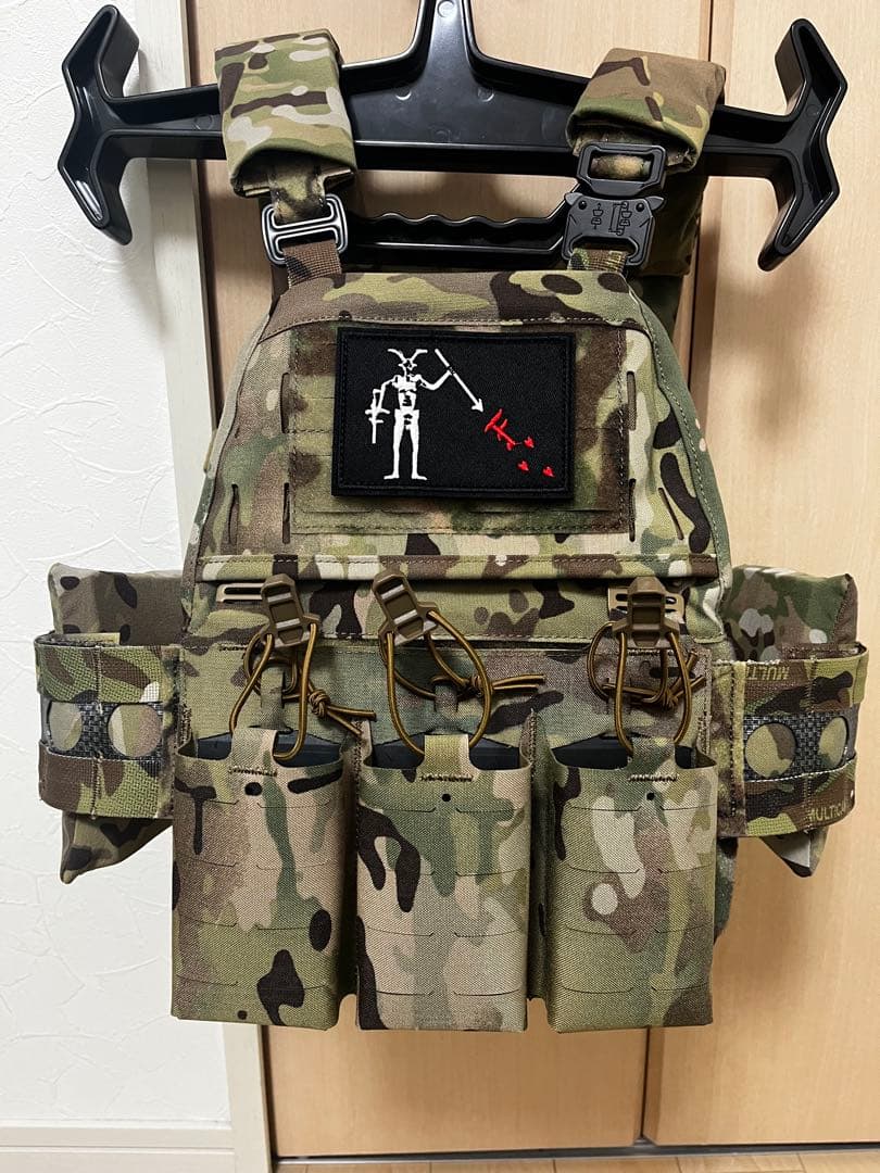 セール品！特価　新品　FCPC V5 タイプ　フェローコンセプト　早い物勝ち！ 楽天市場】WoSporT Ferro Concepts FCPC V5タイプ プレートキャリア