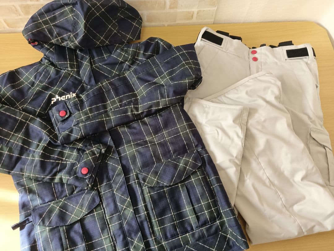レディース　スキーウェア　フェニックス