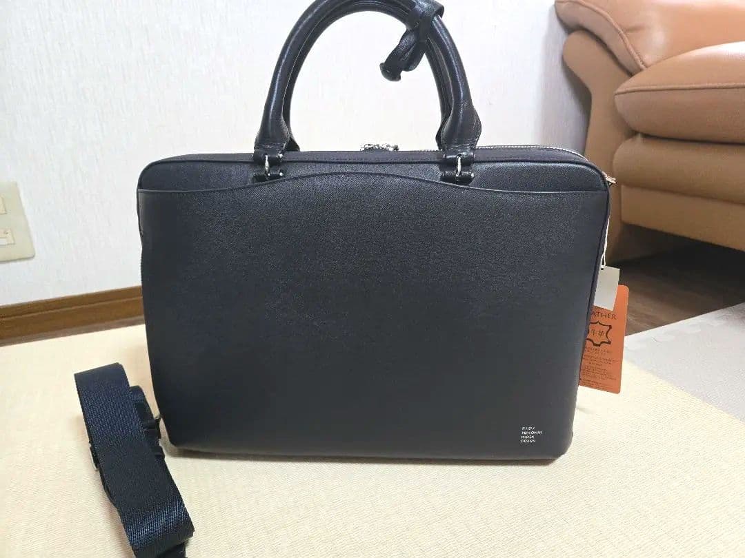 【新品同様】ロワード　p.i.d brina 2wayブリーフケース ネイビー