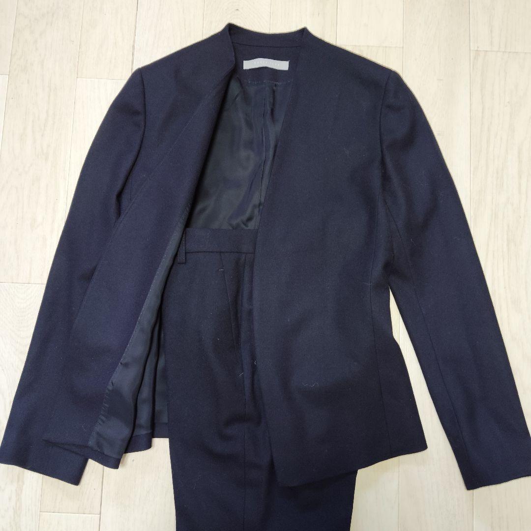 セオリーリュクス　パンツスーツ　高級ウール　ストレッチ　美品　ネイビー　L相当