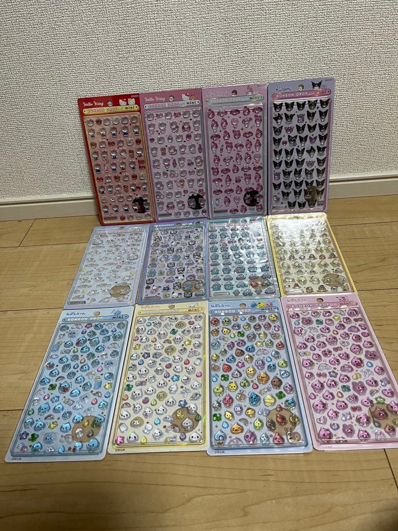 【正規品】ボンボンドロップシール ミニ サンリオ 8種 ＋しずくちゃん4種類