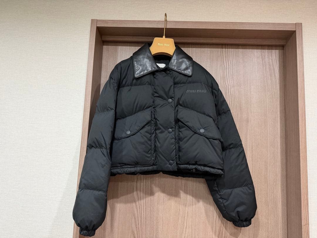 miumiu クロップド丈 ダウン