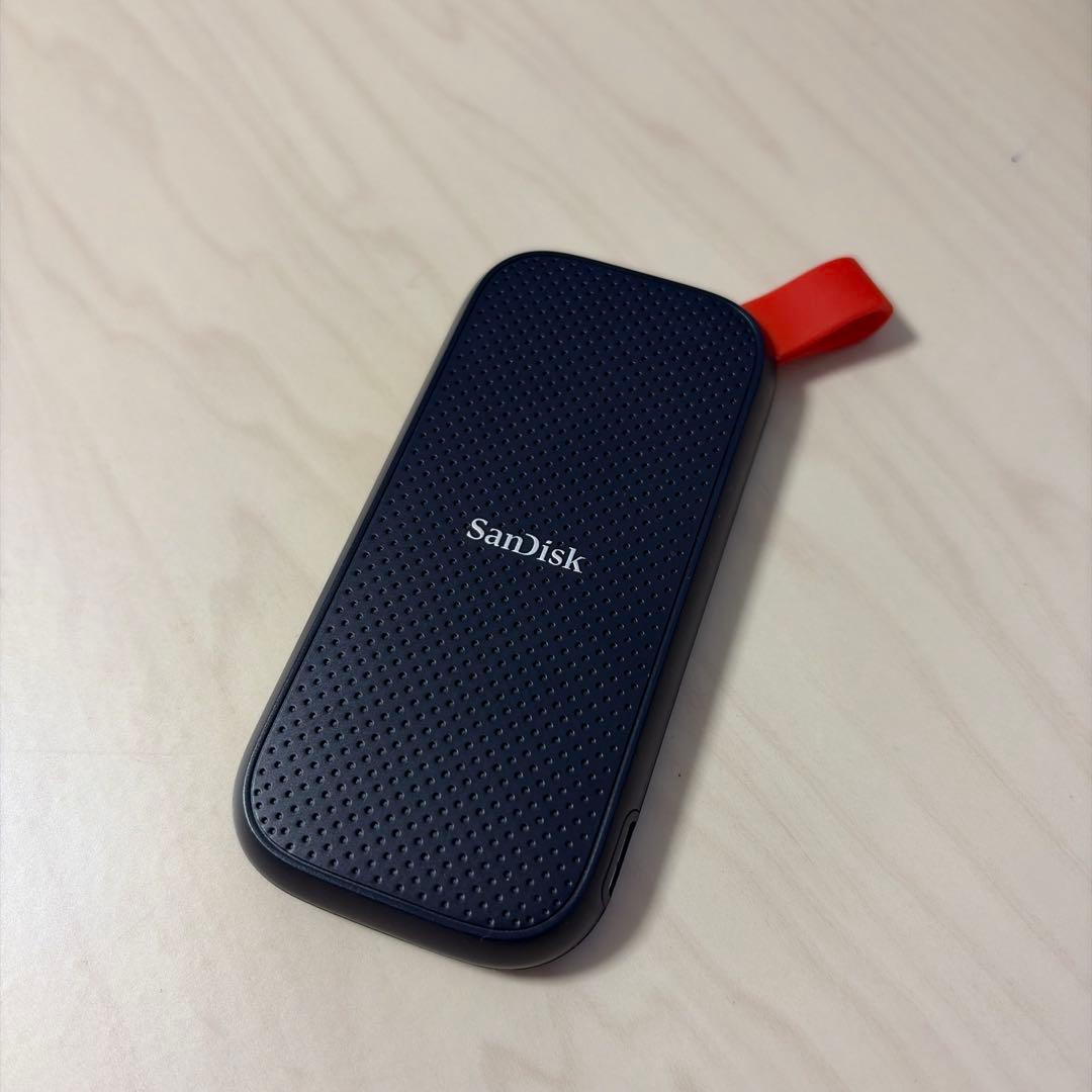 SanDisk 2TB ポータブルSSD