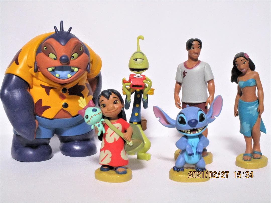 リロ＆スティッチ　ディズニーストア製　フィギュアセット