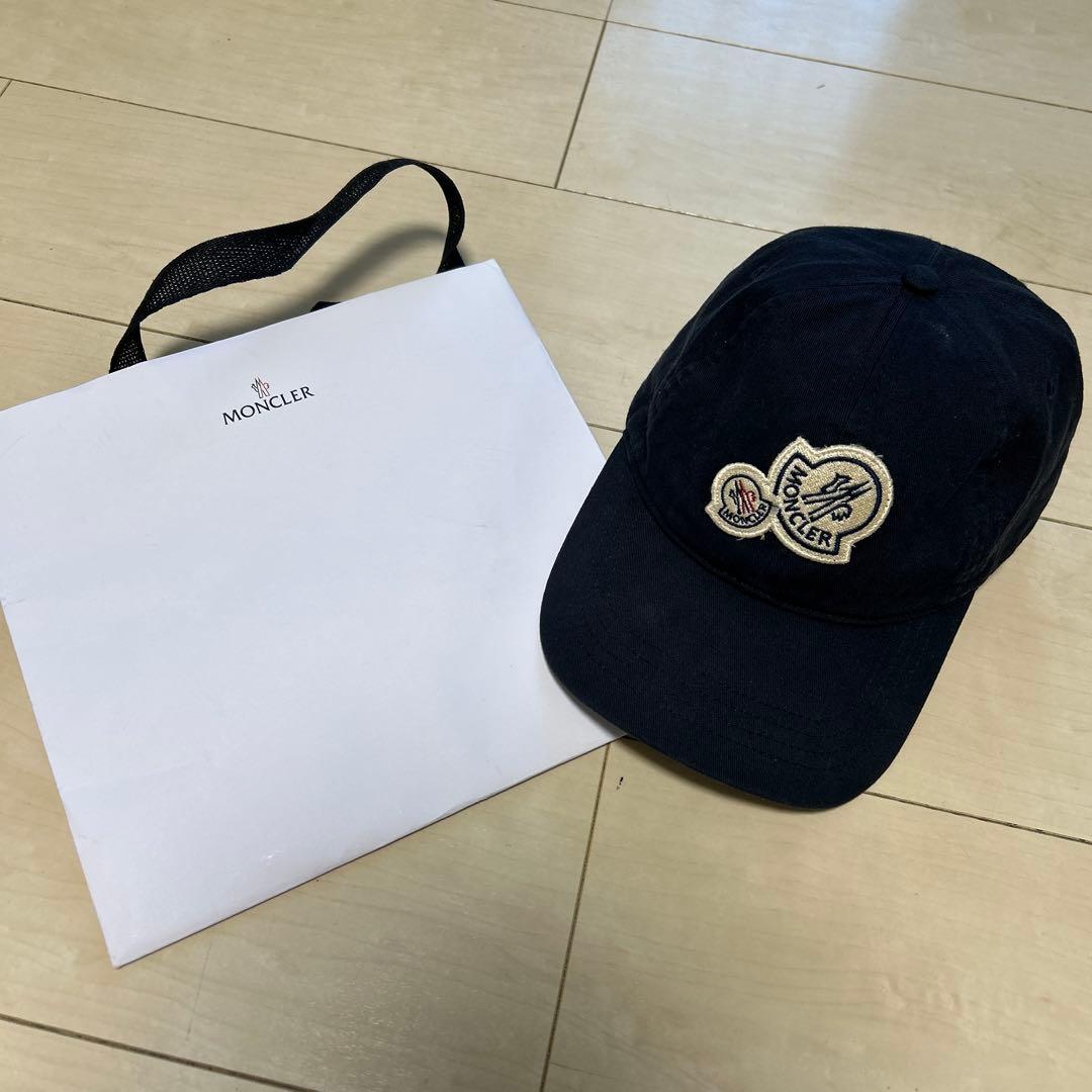 i*3様 正規品MONCLER ベスボールキャップ unisex Ｗワッペン