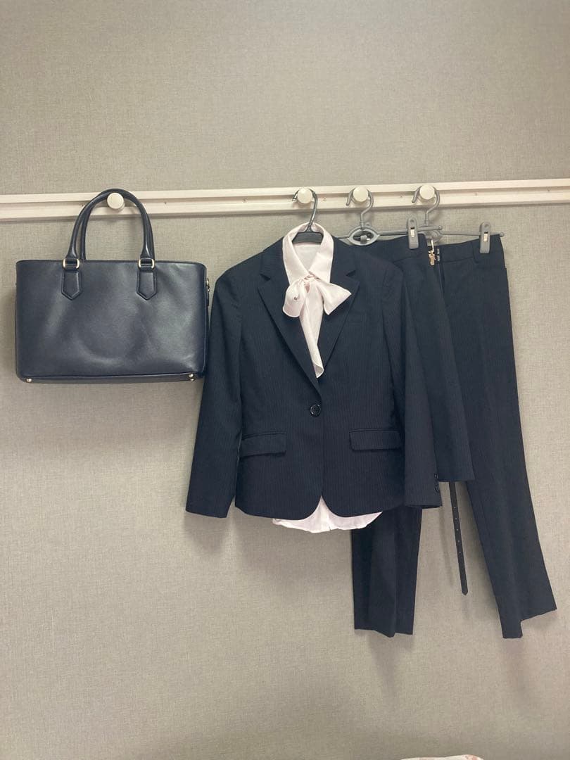 洗える スーツ セットアップ カバン付き 小さいサイズ5 フロリア Flolia 洗える スーツ セットアップ パンツスーツ ノーカラー