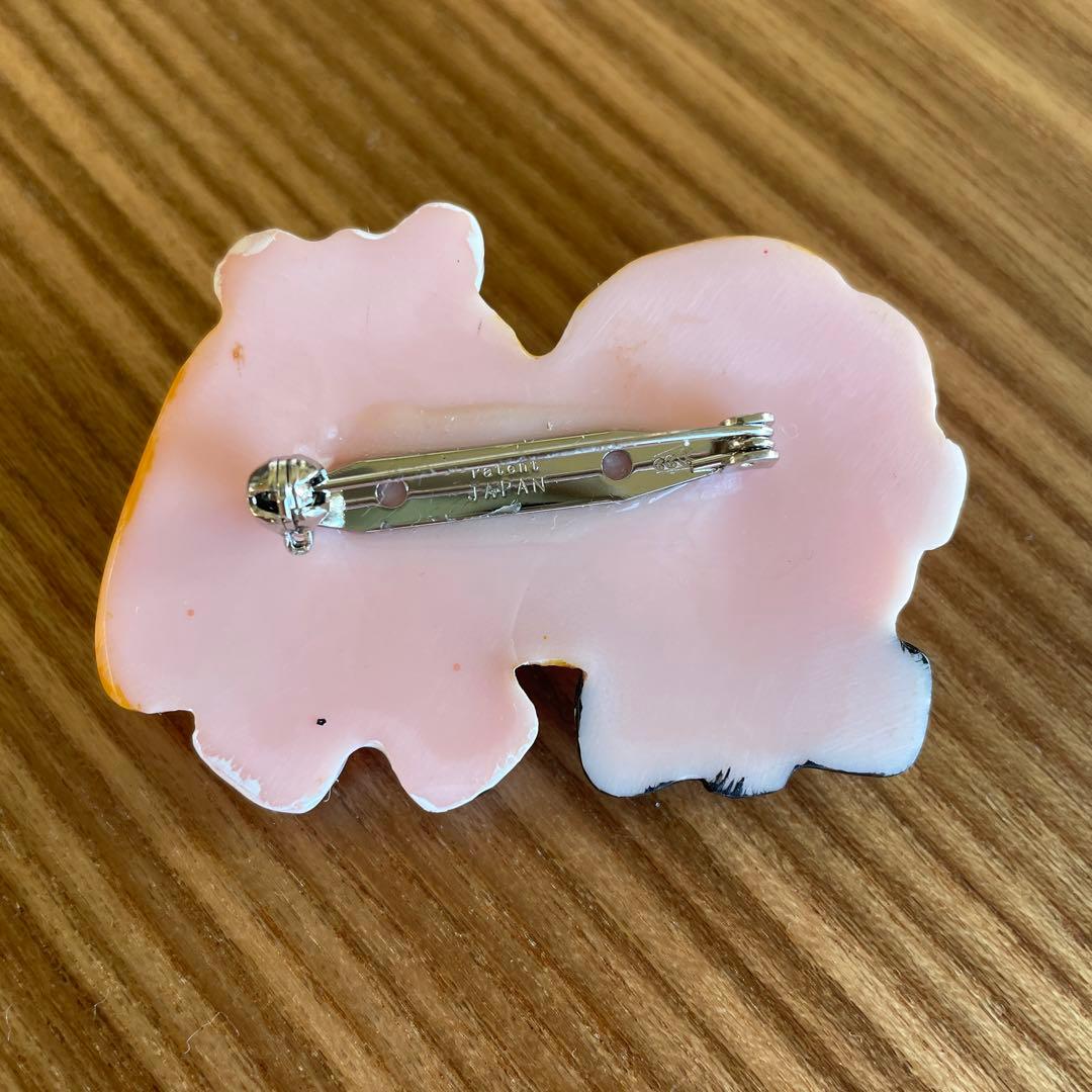 WEEKENDS ウィークエンズブローチ【匿名発送】 - メルカリ