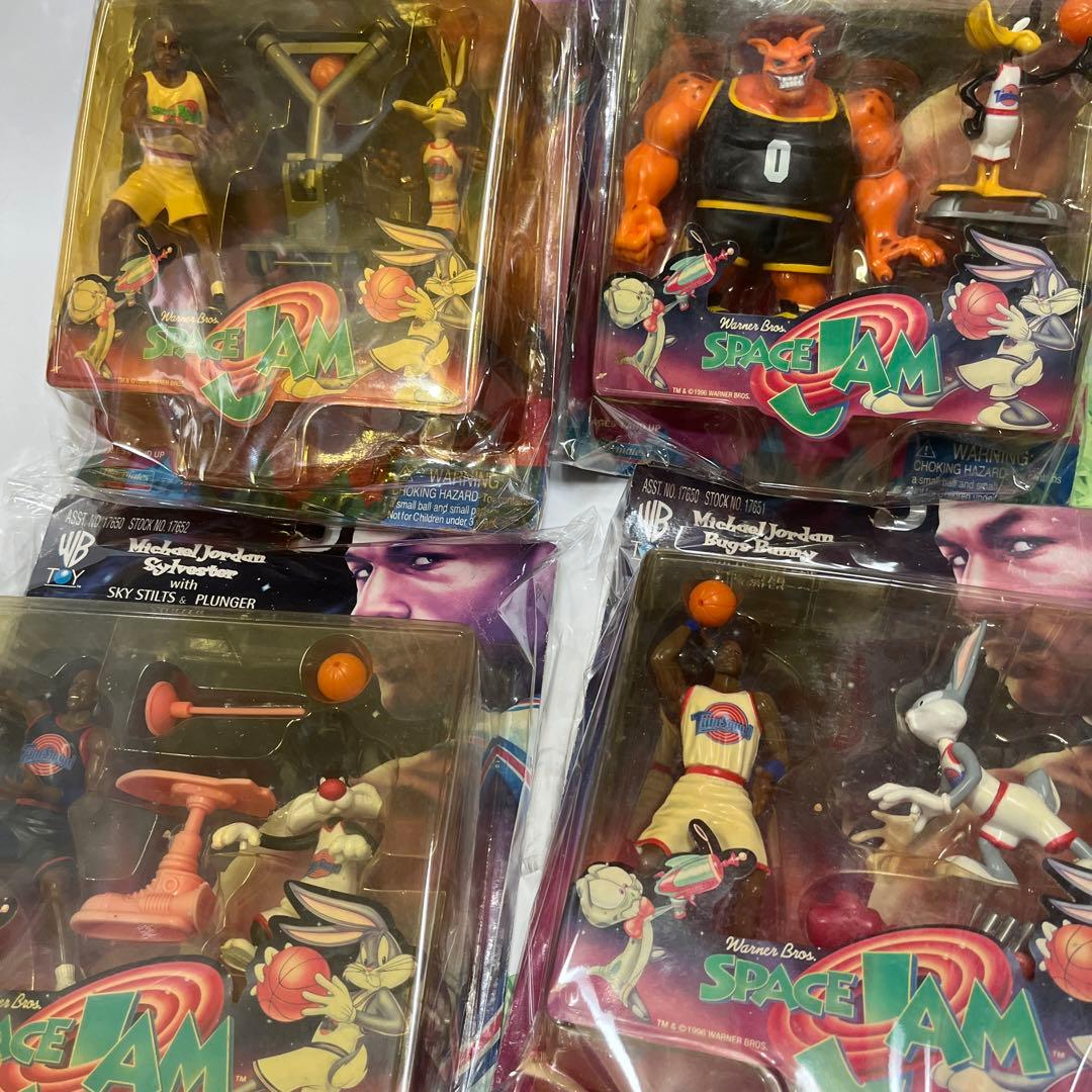 SPACE JAM フィギュア　マイケルジョーダン