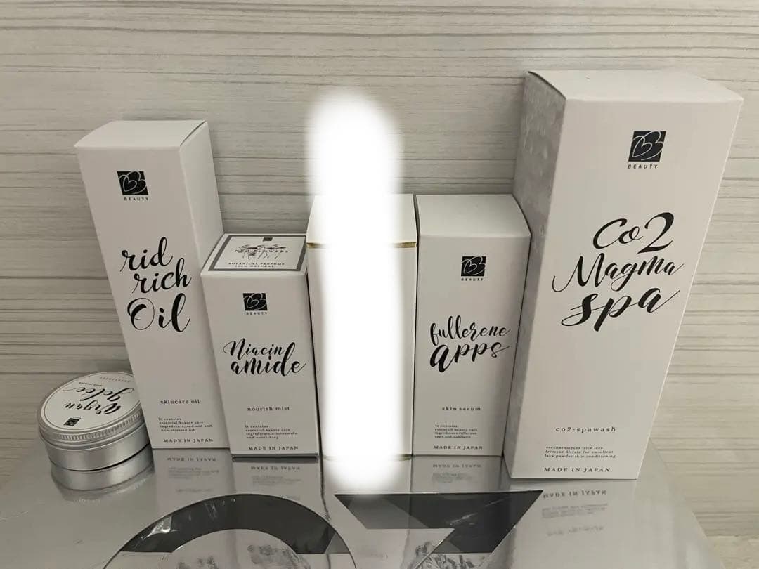 ⭐️新品未使用 ビーラブドバイ⭐️5種類 美容液 クリーム セット