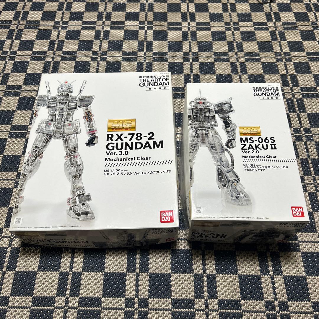 MG ガンダム Ver 3.0 & MG ザクⅡ Ver 2.0 クリアセット MG 1/100 シャア専用ザク Ver.2.0 クリアカラーバージョン｜バンダイ