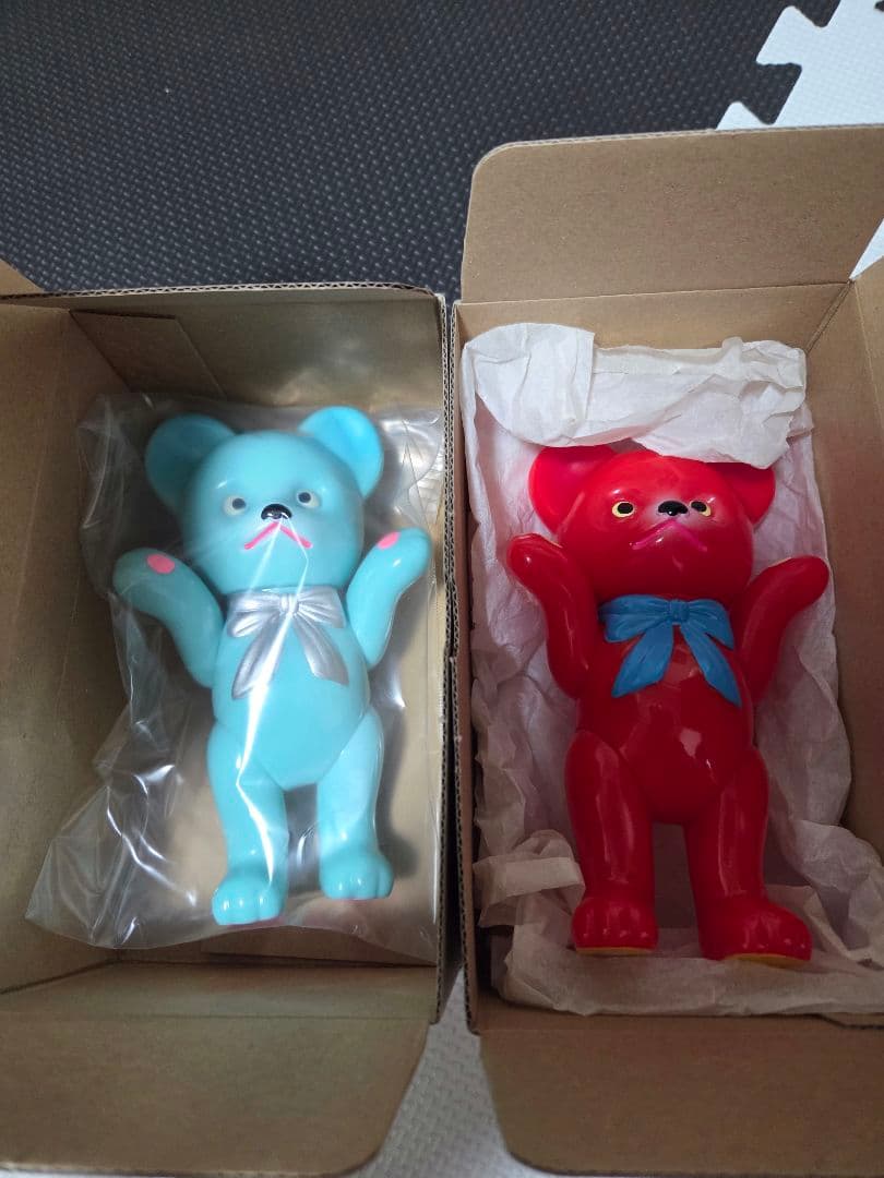 レトロドール 復刻版 クマちゃん 赤&水色セット　ソフビ人形 レトロドール 復刻版 クマちゃん 赤&水色セット ソフビ人形 - メルカリ