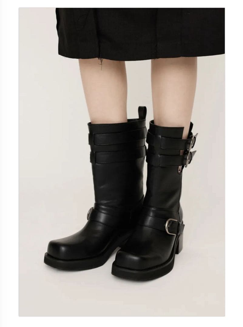 SIDE HOLE MIDDLE ブーツ　ベルト付き